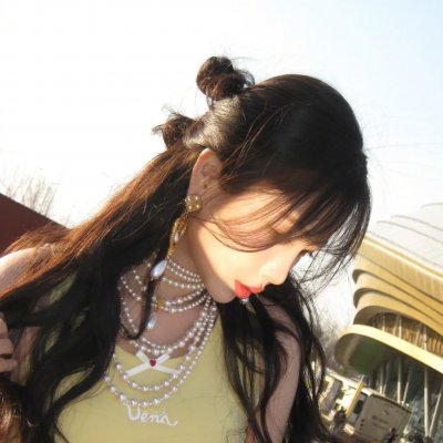 藤田嗣治与乳白色的裸女